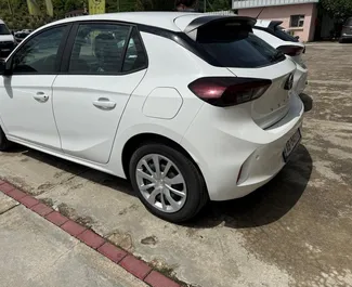 Opel Corsa 租赁。在 在阿尔巴尼亚 出租的 经济 汽车 ✓ Without Deposit ✓ 提供 TPL, CDW, FDW, Theft, Abroad 保险选项。