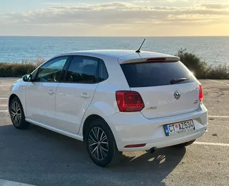 Volkswagen Polo – автомобиль категории Эконом напрокат в Черногории ✓ Депозит 100 EUR ✓ Страхование: ОСАГО, КАСКО, Супер КАСКО, С выездом.