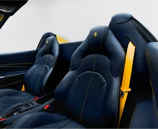 Ενοικίαση αυτοκινήτου Ferrari F8 Spider 2022 στα Ηνωμένα Αραβικά Εμιράτα, περιλαμβάνει ✓ καύσιμο Βενζίνη και 710 ίππους ➤ Από 3200 AED ανά ημέρα.