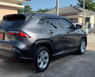 Prenájom Toyota Yaris Cross. Auto typu Ekonomická, Crossover na prenájom v v Thajsku ✓ Vklad 7000 THB ✓ Možnosti poistenia: TPL, CDW, SCDW, FDW, Krádež, Young.
