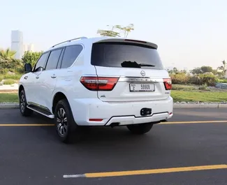Utleie av Nissan Patrol. Premium, Luksus, SUV bil til leie i De Forente Arabiske Emirater ✓ Depositum på 2500 AED ✓ Forsikringsalternativer: TPL.