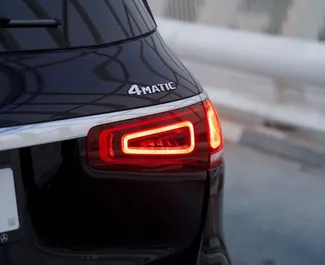 Mercedes-Benz GLS-Class 2021 tilgængelig til leje i Dubai, med ubegrænset kilometertæller grænse.