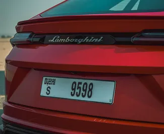 Lamborghini Urus 2022 med Firehjulsdrift-system, tilgjengelig i Dubai.