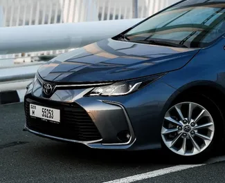 Toyota Corolla Sedan 2025 med Frontdrev system, tilgængelig i Dubai.