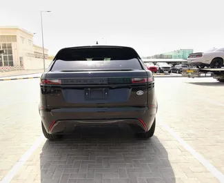 Двигатель Бензин 2,0 л.&nbsp;– Арендуйте Land Rover Range Rover Velar в Дубае.