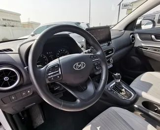 Motor Gasolina de 2,0L de Hyundai Kona 2023 para alquilar en en Dubai.