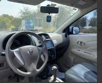 Biluthyrning Nissan Sunny #13683 med Automatisk i Dubai, utrustad med 1,5L motor ➤ Från Mohammad i Förenade Arabemiraten.