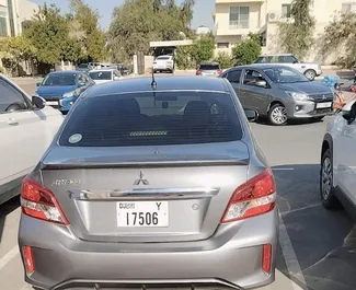 아랍에미리트에서에서 대여하는 Mitsubishi Attrage 2023 차량, 특징: ✓Petrol 연료 및 76마력 ➤ 하루 72 AED부터 시작.
