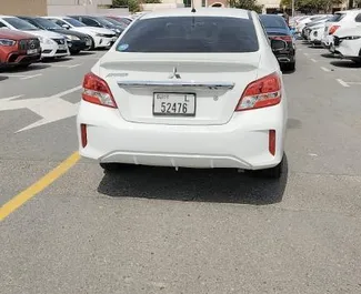 Frontvisning av en leiebil Mitsubishi Attrage i Dubai, De Forente Arabiske Emirater ✓ Bil #13926. ✓ Automatisk TM ✓ 0 anmeldelser.