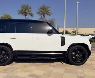 Alquiler de coches Land Rover Defender n.º 13606 Automático en Dubai, equipado con motor de 5,0L ➤ De Mohammad en los EAU.
