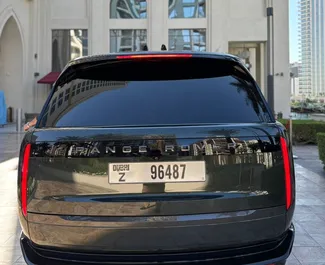 Pronájem auta Land Rover Range Rover 2024 v SAE, s palivem Benzín a výkonem 355 koní ➤ Cena od 1200 AED za den.