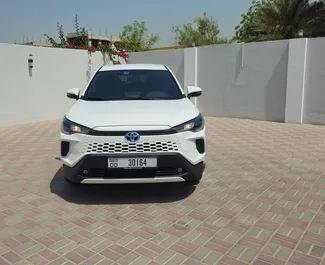 Uthyrning av Toyota Corolla Cross. Ekonomi, Komfort, Crossover bil för uthyrning i Förenade Arabemiraten ✓ Deposition 500 AED ✓ Försäkringsalternativ: TPL, SCDW, Stöld.