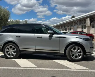 Přední pohled na pronájem Land Rover Range Rover Velar v Alicante, Španělsko ✓ Auto č. 13641. ✓ Převodovka Automatické TM ✓ Recenze 0.