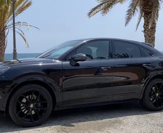 Bilutleie av Porsche Cayenne 2020 i i Spania, inkluderer ✓ Bensin drivstoff og  hestekrefter ➤ Starter fra 300 EUR per dag.