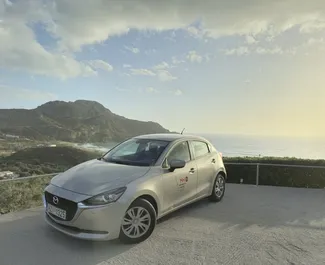 Uthyrning av Mazda 2. Ekonomi bil för uthyrning i Grekland ✓ Deposition 200 EUR ✓ Försäkringsalternativ: TPL, CDW, FDW, Passagerare, Stöld, Ung.