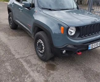 Priekinė automobilio, kurį nuomojate Jeep Renegade Kutaisyje, Gruzija vaizdas ✓ Automobilis #14382. ✓ Pavarų dėžė Automatinis TM ✓ Atsiliepimai 1.