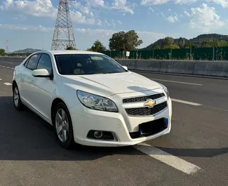 Chevrolet Malibu bérlése. Kényelmes, Prémium típusú autó bérlése Albániában ✓ Letét nélkül ✓ Biztosítási opciók: TPL, CDW, FDW, Külföldön.