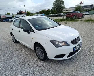 تأجير سيارة SEAT Ibiza 2012 في في ألبانيا، تتميز بـ ✓ وقود الديزل وقوة  حصان ➤ بدءًا من 28 EUR يوميًا.