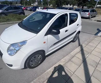 Suzuki Alto udlejning. Økonomi Bil til udlejning i Bulgarien ✓ Depositum på 100 EUR ✓ TPL, CDW, SCDW, FDW, Tyveri, I udlandet, Ung, Ingen indbetaling forsikringsmuligheder.
