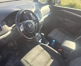 Diesel 2,0L-motoren til Volkswagen Sharan 2022 for utleie i Burgas.