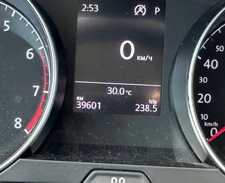 Najem Volkswagen Golf Sportsvan. Avto tipa Udobje, Enoprostorec za najem v v Bolgariji ✓ Depozit 100 EUR ✓ Možnosti zavarovanja: TPL, CDW, SCDW, FDW, Kraja, V tujini, Mladi, Brez pologa.