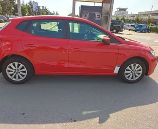 Aluguel de carro SEAT Ibiza 2023 na Bulgária, com ✓ combustível Gasolina e 105 cavalos de potência ➤ A partir de 14 EUR por dia.