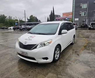 Pronájem auta Toyota Sienna #14473 s převodovkou Automatické v Kutaisi, vybavené motorem 3,5L ➤ Od Bakari v Gruzii.