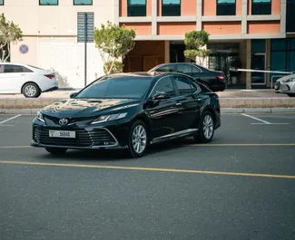 Alquiler de coches Toyota Camry n.º 14498 Automático en Dubai, equipado con motor de 3,5L ➤ De Lasha en los EAU.