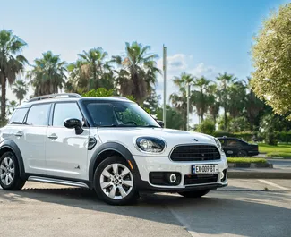 Mini Countryman Cooper 2020 auton vuokraus Georgiassa, sisältää ✓ Bensiini polttoaineen ja 135 hevosvoimaa ➤ Alkaen 125 GEL päivässä.