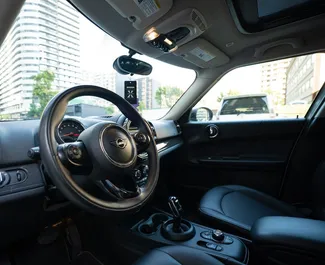 Bensiini 1,5L moottori Mini Countryman Cooper 2020 vuokrattavana Batumissa.