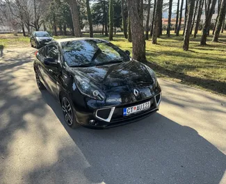 Renault Wind Cabrio 2014 autóbérlés Montenegróban, jellemzők ✓ Benzin üzemanyag és 80 lóerő ➤ Napi 30 EUR-tól kezdődően.