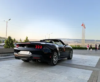 Ενοικίαση Ford Mustang Cabrio. Αυτοκίνητο Πρίμιουμ, Πολυτέλεια, Κάμπριο προς ενοικίαση στη Γεωργία ✓ Κατάθεση 500 GEL ✓ Επιλογές ασφάλισης: TPL, CDW, Κλοπή.