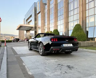 Κινητήρας Βενζίνη 2,3L του Ford Mustang Cabrio 2025 για ενοικίαση στην Τιφλίδα.