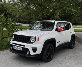 Kiralık bir Jeep Renegade Tiflis'te, Gürcistan ön görünümü ✓ Araç #1307. ✓ Otomatik TM ✓ 16 yorumlar.