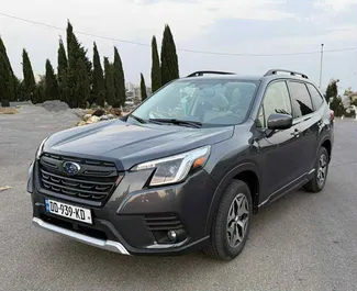 租赁 Subaru Forester 的正面视图，在第比利斯, 格鲁吉亚 ✓ 汽车编号 #14754。✓ Automatic 变速箱 ✓ 0 评论。