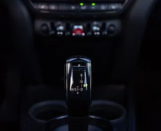 Mini Countryman Cooper bérlése. Kényelmes, Prémium, Crossover típusú autó bérlése Grúziában ✓ Letét 400 GEL ✓ Biztosítási opciók: TPL, CDW, SCDW, Lopás.