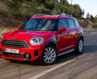 A bérelt Mini Countryman Cooper előnézete Tbilisziben, Georgia ✓ Autó #14772. ✓ Automatikus TM ✓ 0 értékelések.