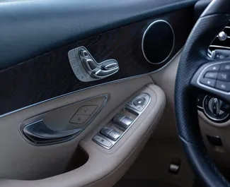 Mercedes-Benz GLC-Class 2018 com sistema de Tração traseira, disponível em Tbilisi.