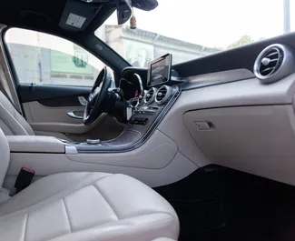 Motor Gasolina 2,0L do Mercedes-Benz GLC-Class 2018 para aluguel em Tbilisi.