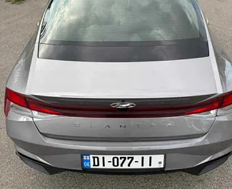 Hyundai Elantra 2023 tillgänglig för uthyrning i Tbilisi, med en körsträckegräns på obegränsad.