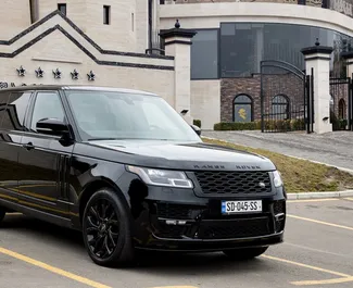 レンタルのLand Rover Range Roverの正面ビュー、トビリシにて, グルジア ✓ 車両番号#14800。✓ 自動トランスミッション ✓ 0のレビュー。