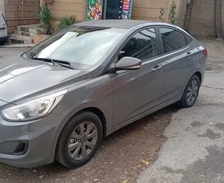 Přední pohled na pronájem Hyundai Accent v Baku, Ázerbájdžán ✓ Auto č. 11903. ✓ Převodovka Automatické TM ✓ Recenze 0.