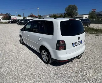Motor Diesel 2,0L Volkswagen Touran 2010 k pronájmu v Tiraně.