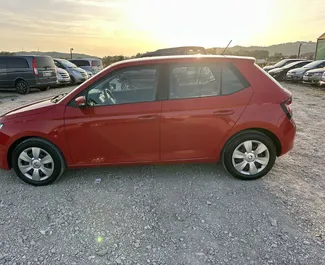Skoda Fabia 2017 automašīnas noma Albānijā, iezīmes ✓ Benzīns degviela un  zirgspēki ➤ Sākot no 15 EUR dienā.