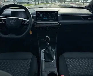 Ενοικίαση MG 3. Αυτοκίνητο Οικονομική, Άνεση προς ενοικίαση στα Ηνωμένα Αραβικά Εμιράτα ✓ Χωρίς κατάθεση ✓ Επιλογές ασφάλισης: TPL, SCDW, FDW, Επιβάτες, Κλοπή, Χωρίς κατάθεση.