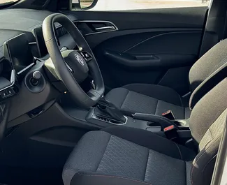 Ενοικίαση αυτοκινήτου MG 3 2024 στα Ηνωμένα Αραβικά Εμιράτα, περιλαμβάνει ✓ καύσιμο Βενζίνη και 160 ίππους ➤ Από 110 AED ανά ημέρα.