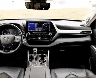 Двигун Бензин 2,5 л. - Орендуйте Toyota Highlander Hybrid у Тбілісі.