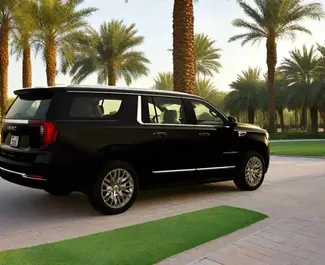إيجار GMC Yukon. سيارة بريميوم, الرفاهية, سيارات الدفع الرباعي للإيجار في في الإمارات العربية المتحدة ✓ إيداع 2000 AED ✓ خيارات التأمين TPL, CDW.