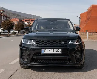 트빌리시에서에서 사용 가능한 사륜구동 시스템이 장착된 Land Rover Range Rover Sport 2020.