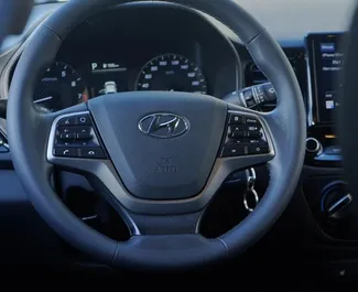 Motor Benzín 1,6L Hyundai Accent 2021 k pronájmu v Almaty.